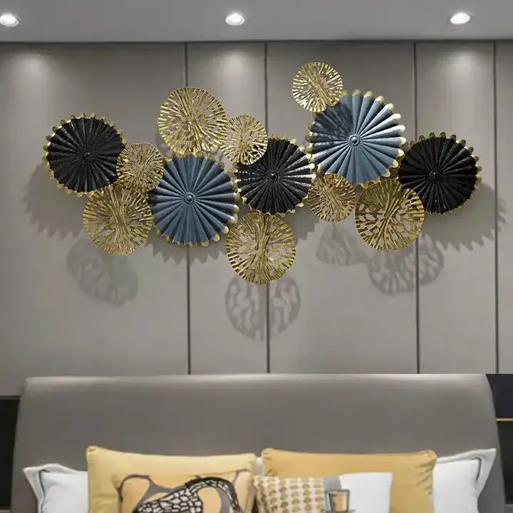ديكور جداري معدني ثلاثي الأبعاد تجريدي حديث . Modern Abstract 3D Metal Wall Decor