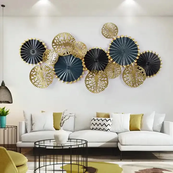 ديكور جداري معدني ثلاثي الأبعاد تجريدي حديث . Modern Abstract 3D Metal Wall Decor