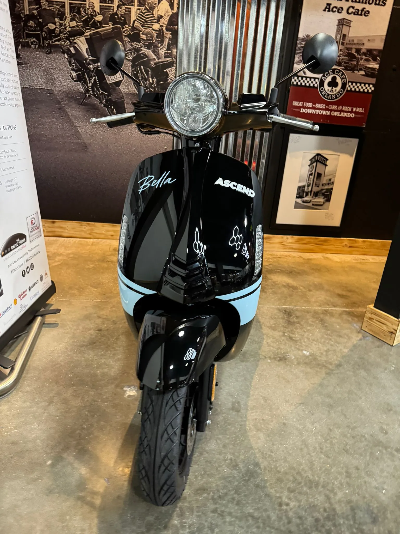 2024 ASCEND BELLA VINTAGE 50CC VESPA - RETRO STYLE