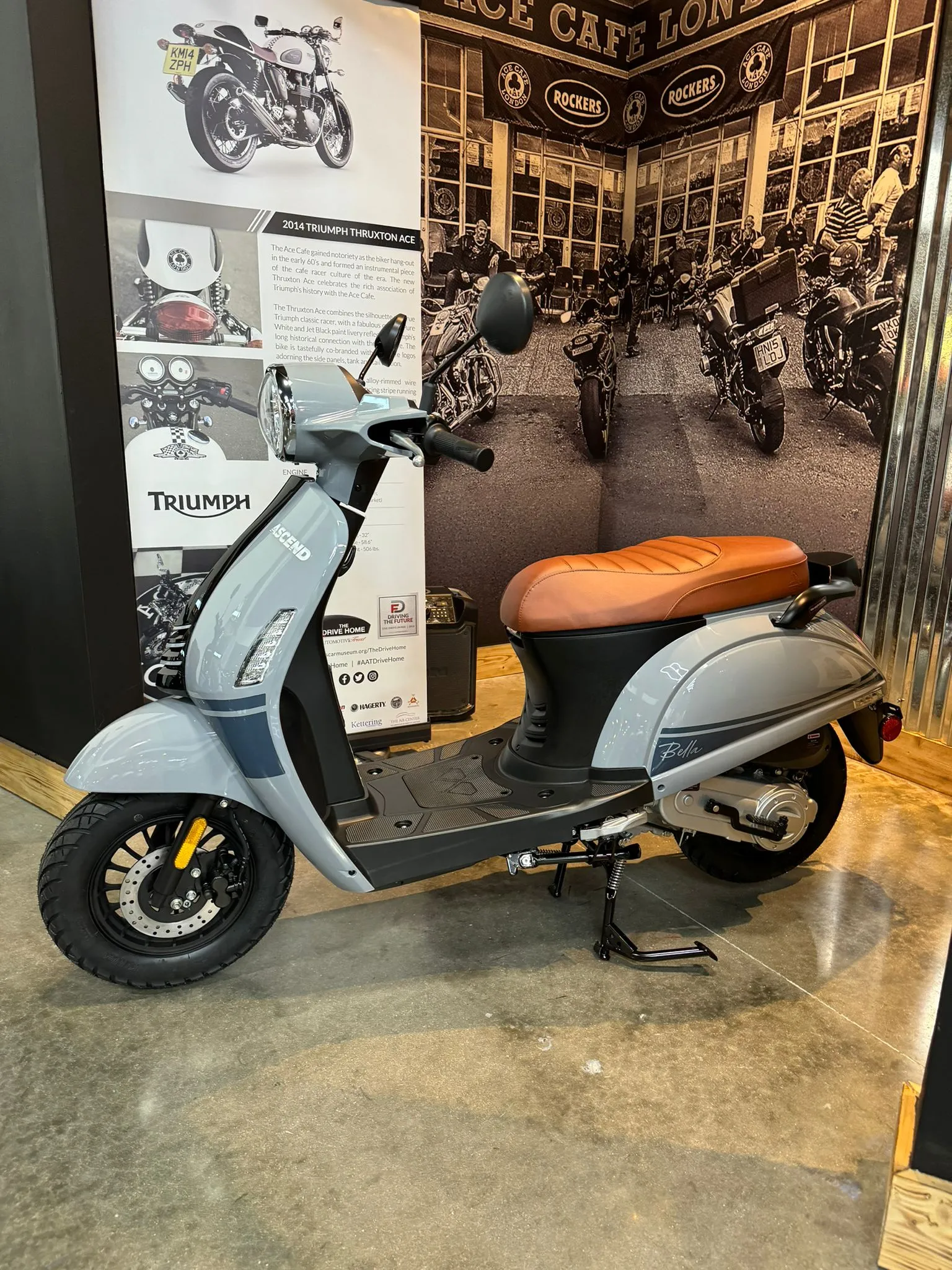 2024 ASCEND BELLA VINTAGE 50CC VESPA - RETRO STYLE