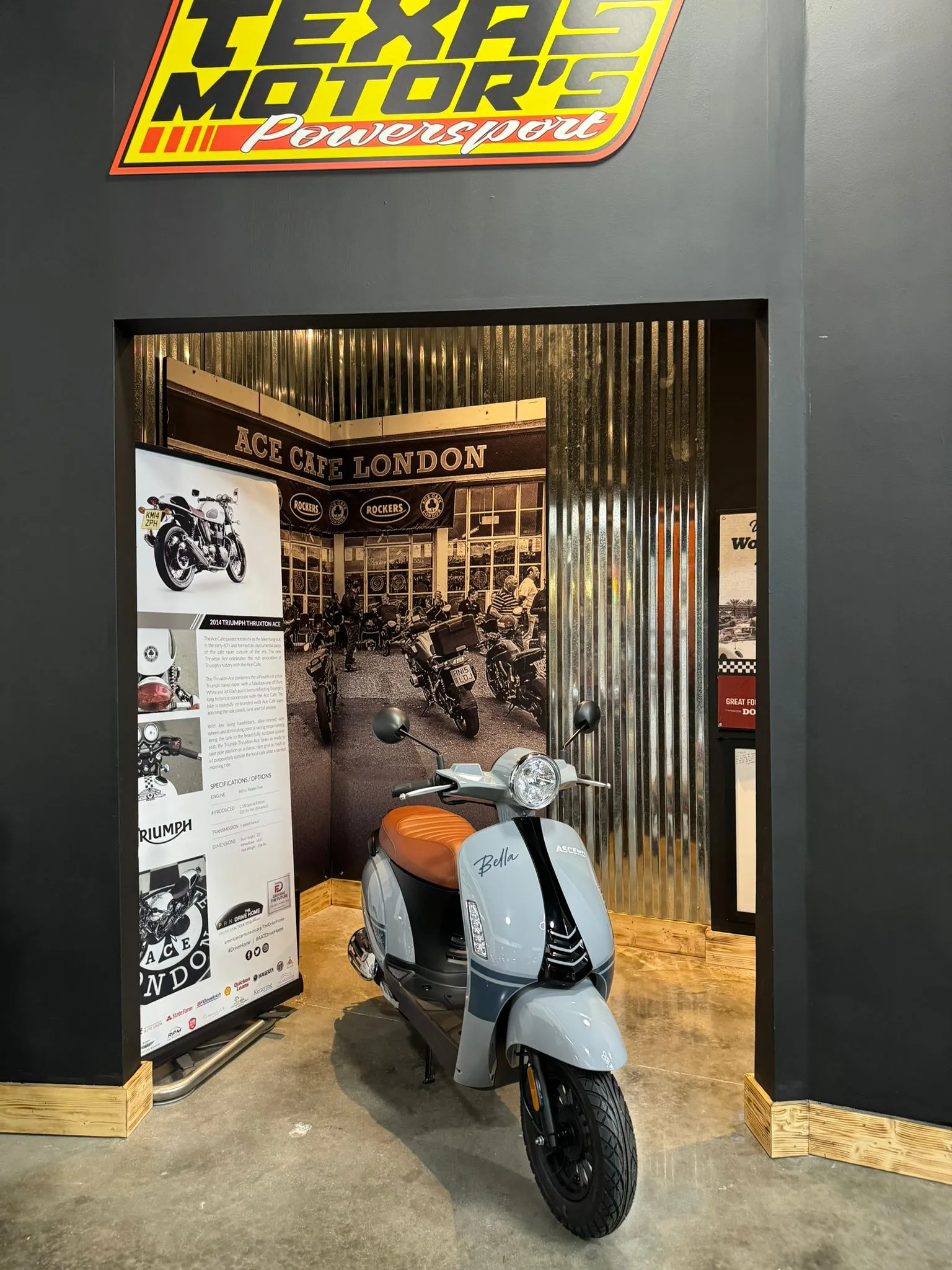2024 ASCEND BELLA VINTAGE 50CC VESPA - RETRO STYLE