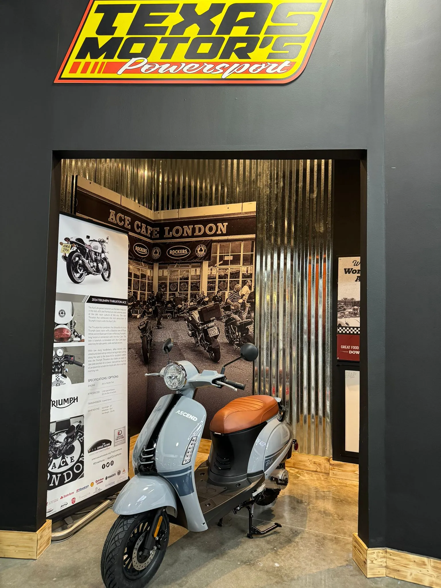 2024 ASCEND BELLA VINTAGE 50CC VESPA - RETRO STYLE