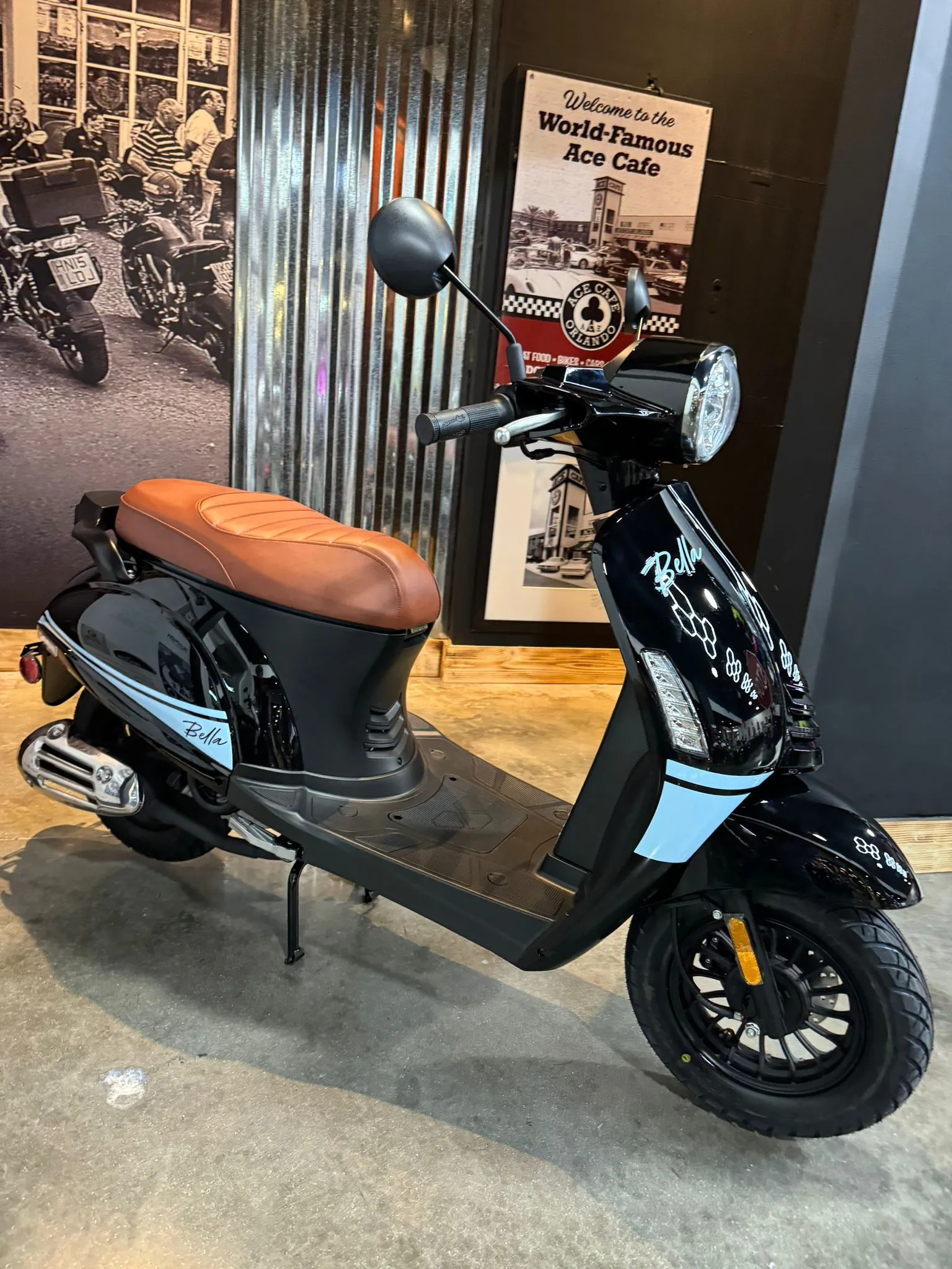 2024 ASCEND BELLA VINTAGE 50CC VESPA - RETRO STYLE