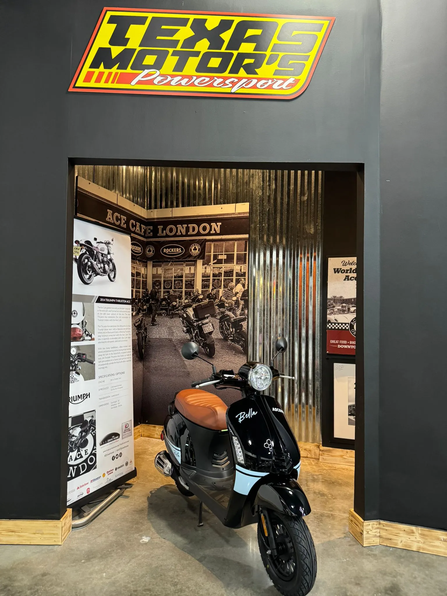 2024 ASCEND BELLA VINTAGE 50CC VESPA - RETRO STYLE