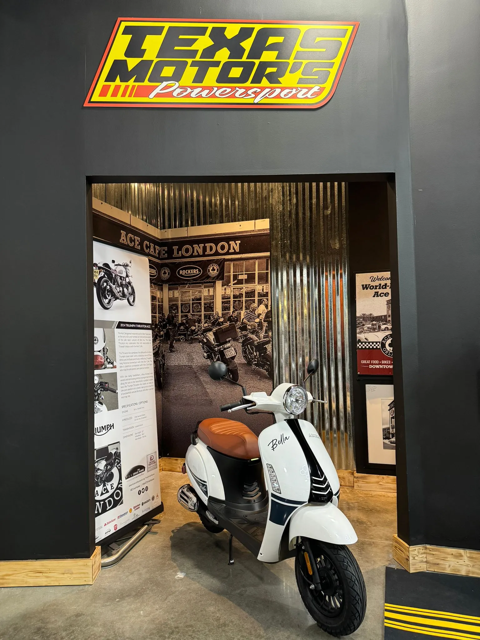 2024 ASCEND BELLA VINTAGE 50CC VESPA - RETRO STYLE