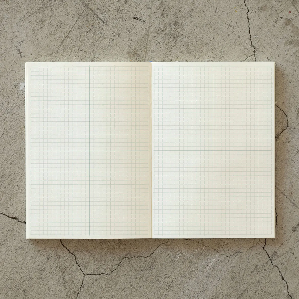 MD Notebook Journal A5 Grid Block