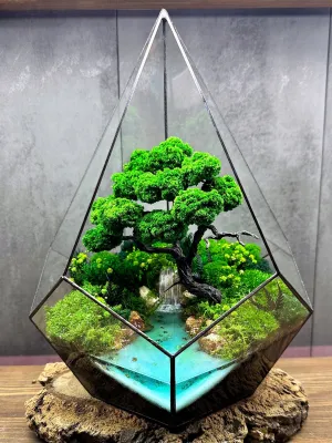Waterfall terrarium with Preserved moss